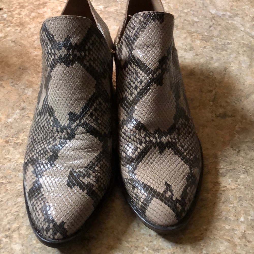 Lucky Brand snakeskin shooties